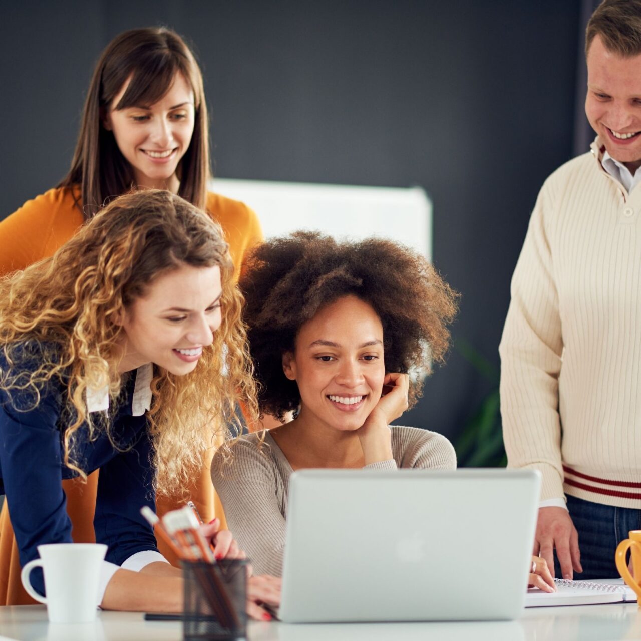 incentipaqwork2 https://incentipaq.com/wp-content/uploads/2025/10/incentipaqwork2-1280x1280.jpg